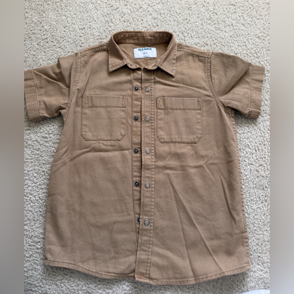 Old Navy Men's Short-Sleeve Button-Down Shirt in Tan